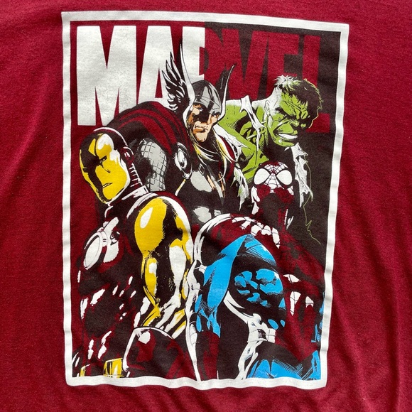MARVEL🎬Iconic T-Shirt🙌🏼🕶️ - Picture 2 of 5